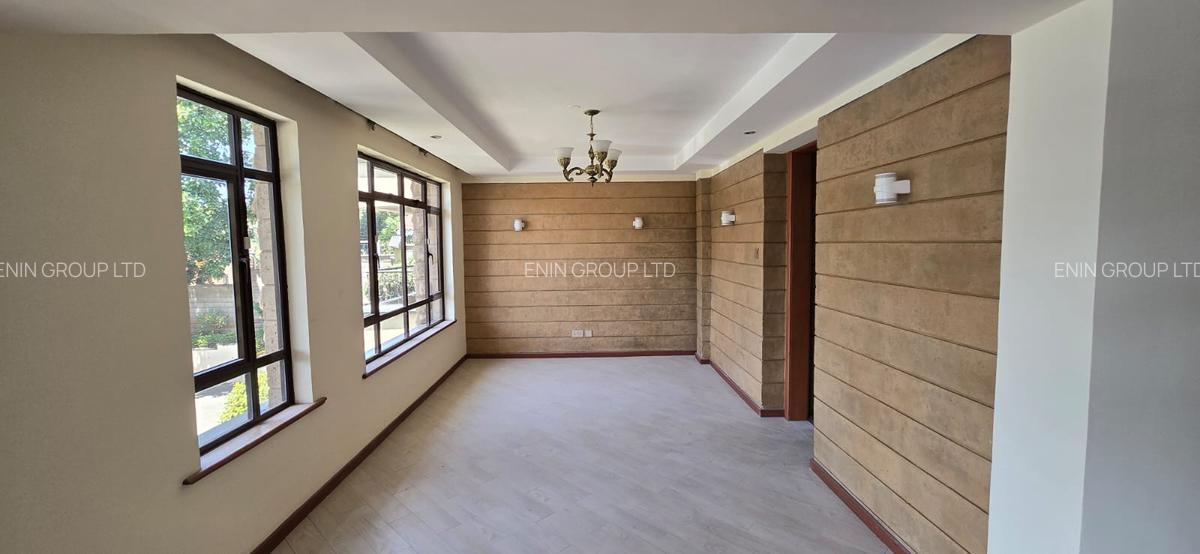 5 Bed Townhouse with En Suite at Convent Drive - 5