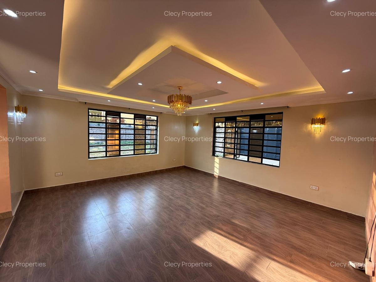5 Bed House with En Suite at Bypass - 3