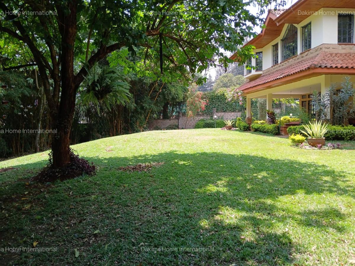 5 Bed Townhouse with En Suite in Rosslyn - 9