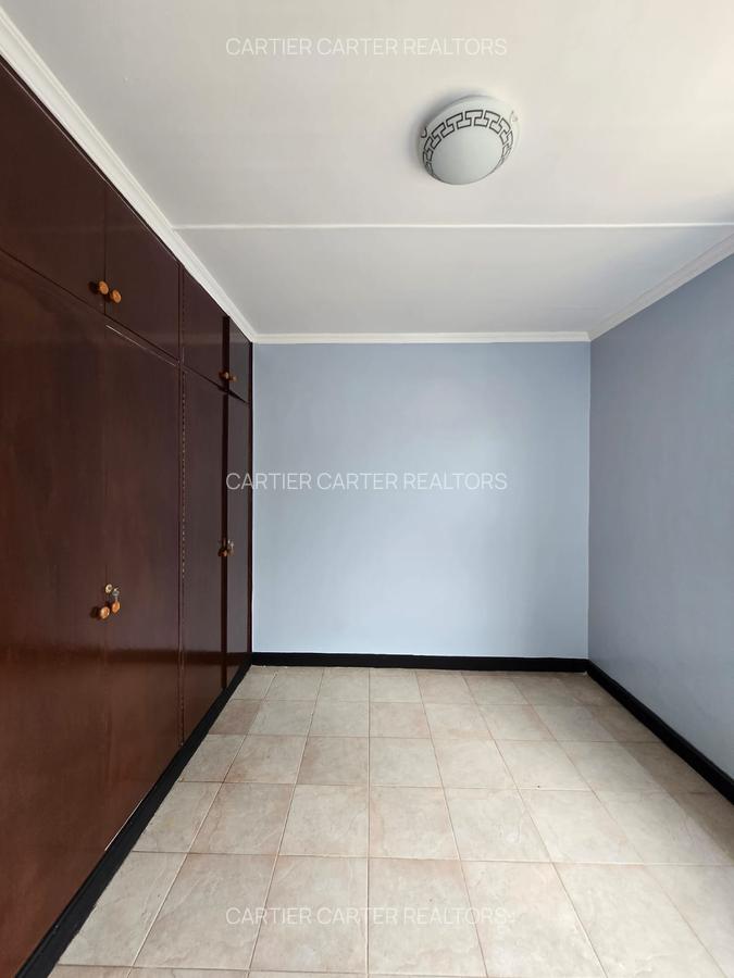 4 Bed Townhouse with En Suite at Ruby Flats Estate - 8