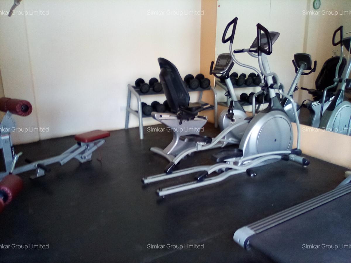 Serviced 2 Bed Apartment with En Suite at Valley Arcade - 16