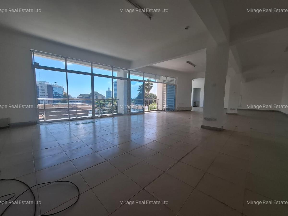 1,360 ft² Office with Service Charge Included in Westlands Area - 9