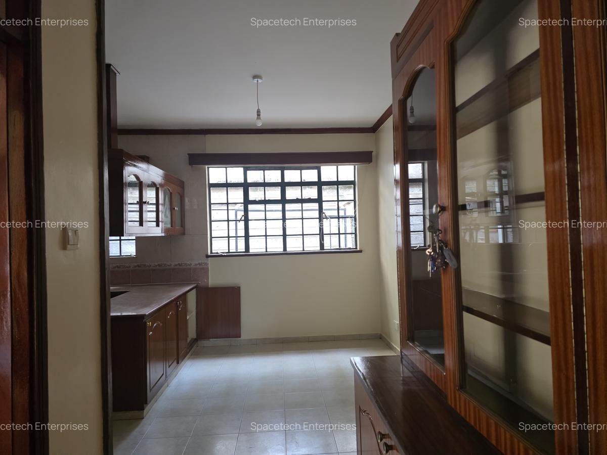 4 Bed Townhouse with En Suite in Westlands Area - 6