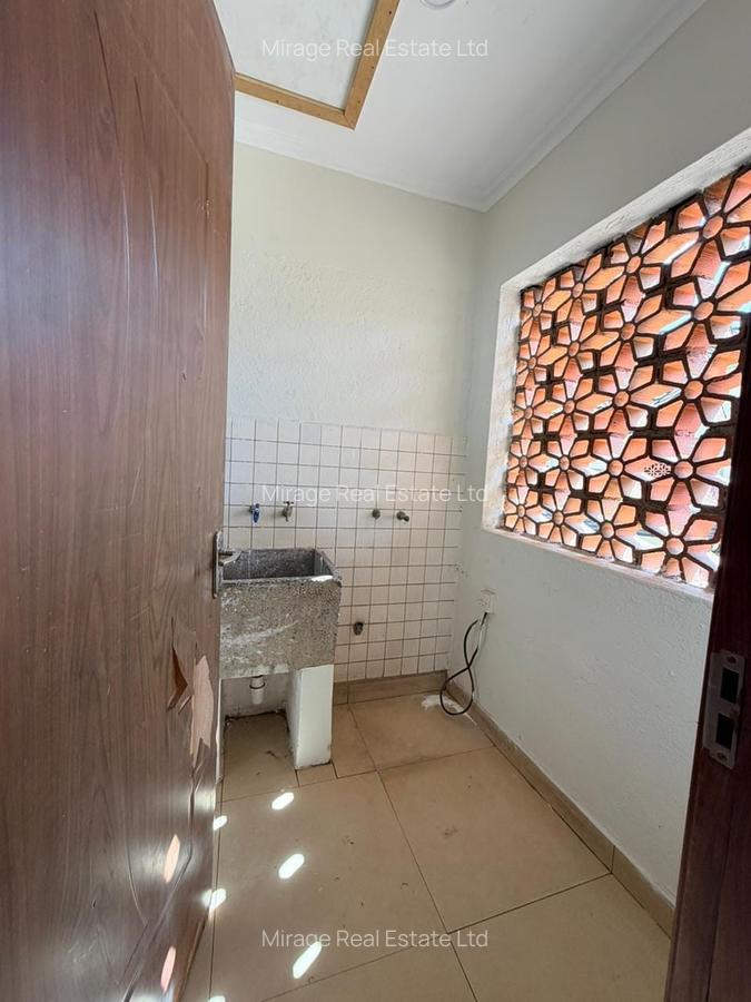 2 Bed Apartment with Swimming Pool in Kileleshwa - 2