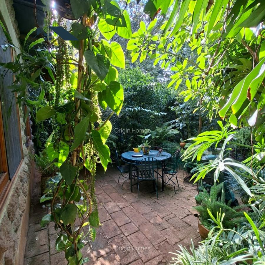 1 Bed House with En Suite at Rosslyn - 14