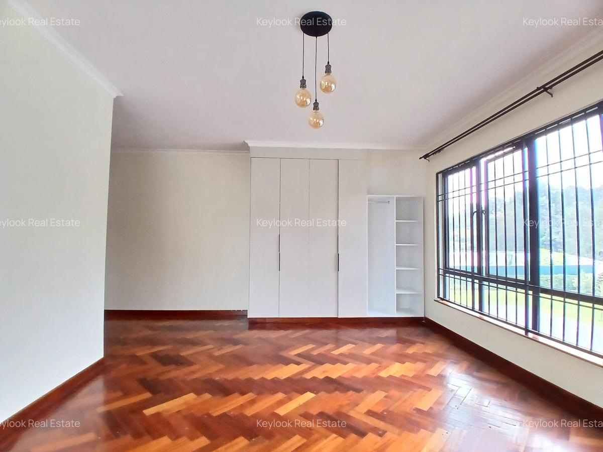 6 Bed Villa with En Suite at Kyuna Road - 12