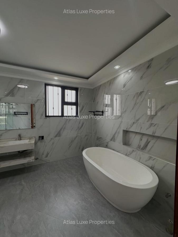 6 Bed Townhouse with En Suite in Runda - 7