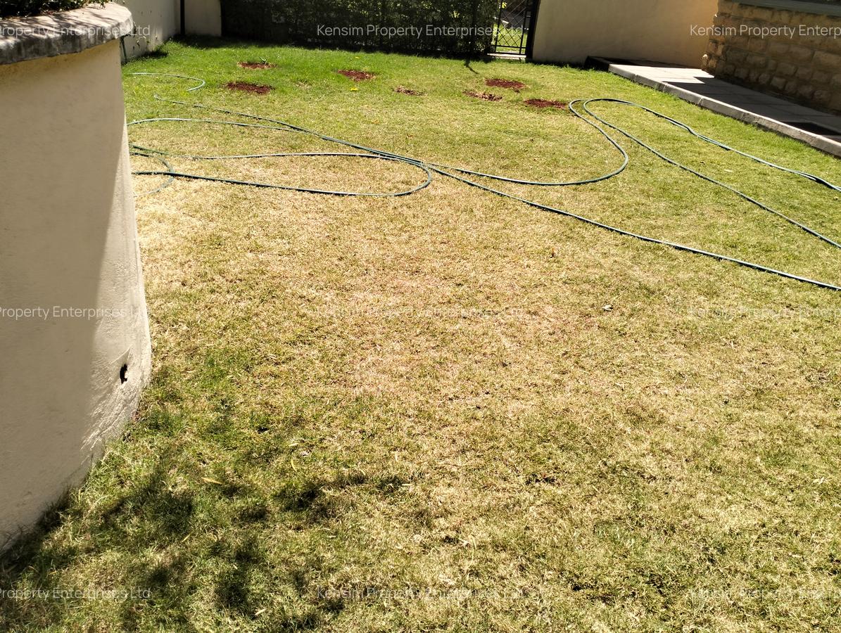 5 Bed Townhouse with En Suite in Lavington - 6