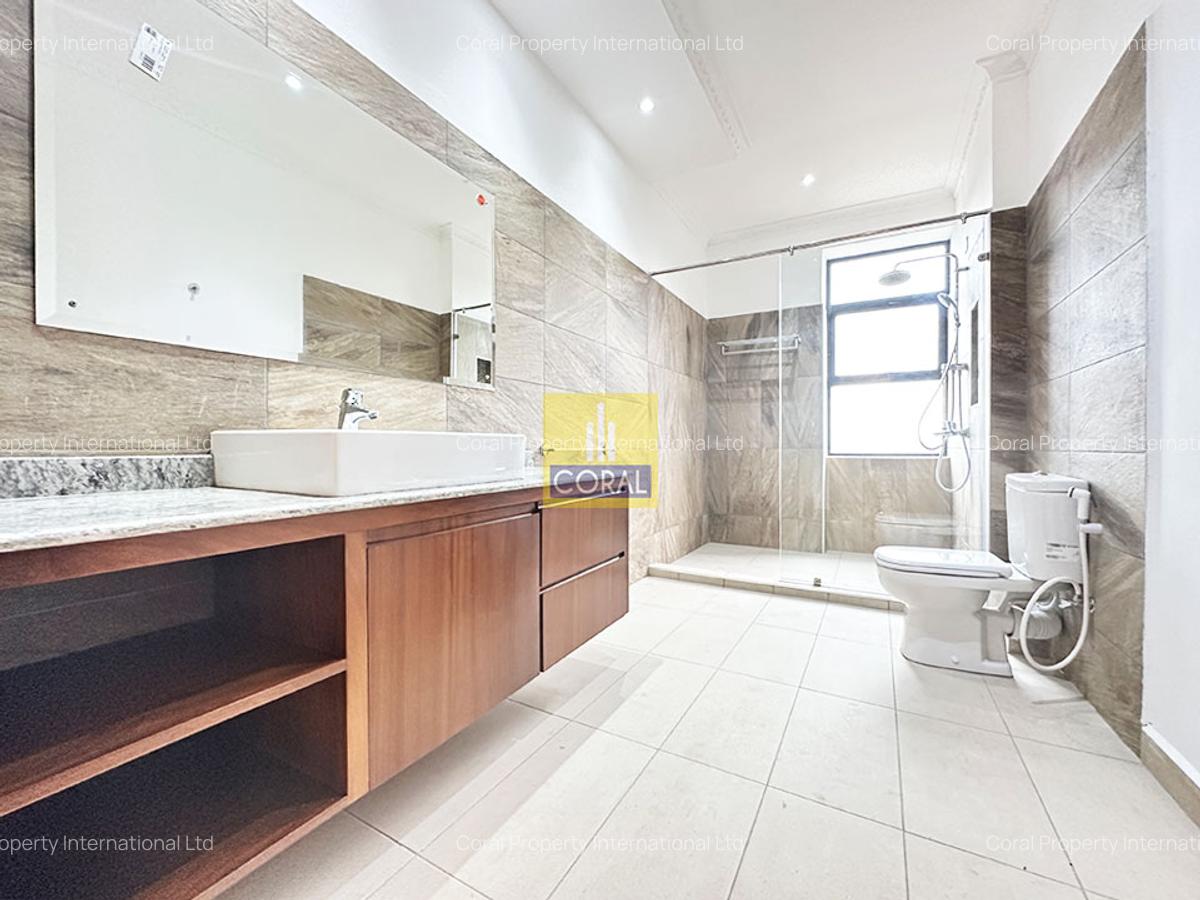 3 Bed Apartment in Parklands - 13