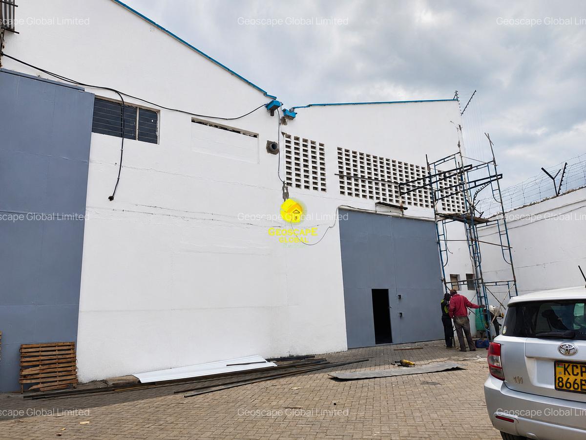 Warehouse with Fibre Internet in Industrial Area - 3