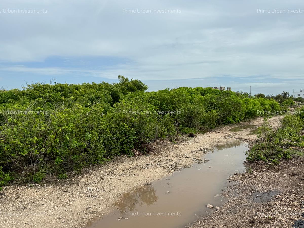 3 ac Land at Kanani Road - Touching Tarmac - 2