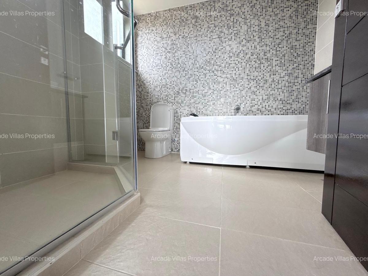 4 Bed Apartment with En Suite in Lavington - 13
