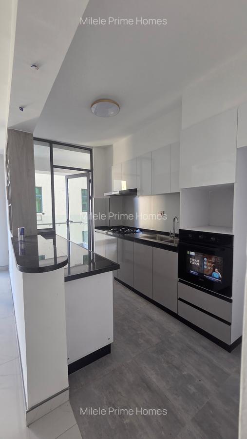 Serviced 2 Bed Apartment with En Suite in Kilimani - 5