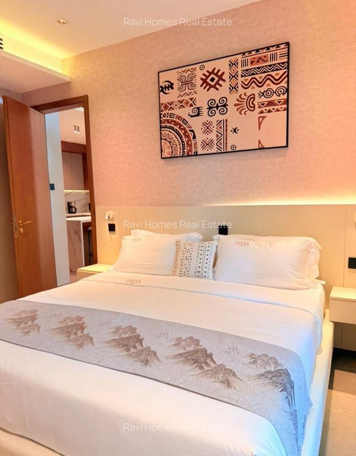 Serviced Studio Apartment with Swimming Pool at Un Crescent - 11