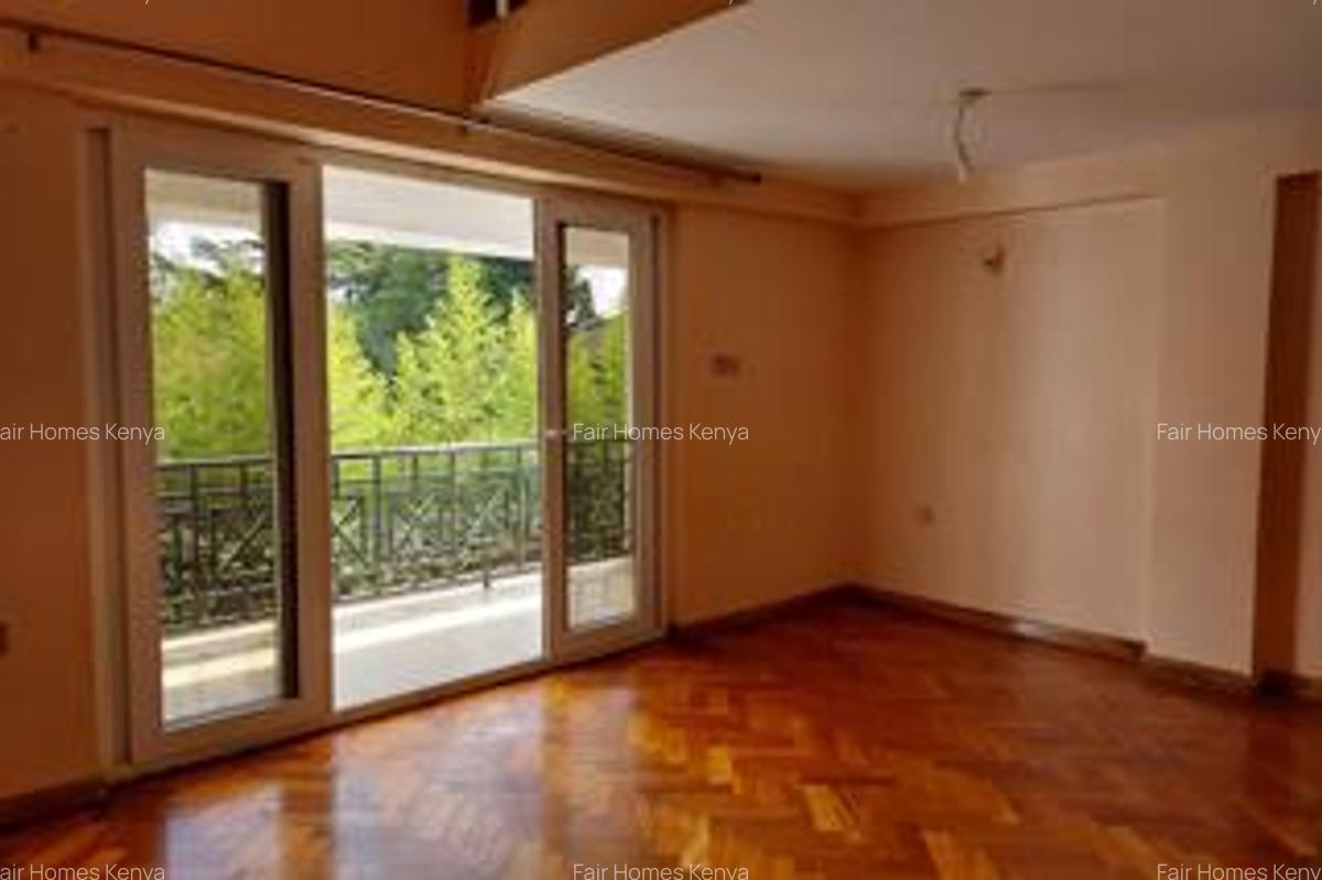 5 Bed Townhouse with En Suite at Convent Drive - 9