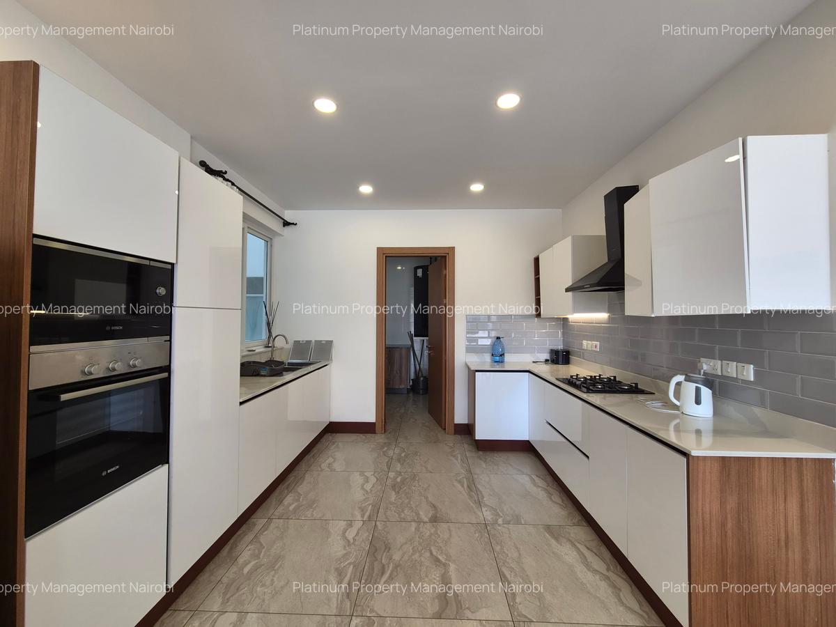 Furnished 2 Bed Apartment with En Suite at The Colosseum - 5
