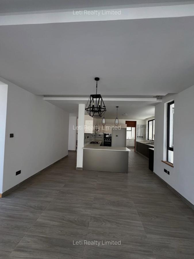5 Bed Townhouse with En Suite in Lavington - 5