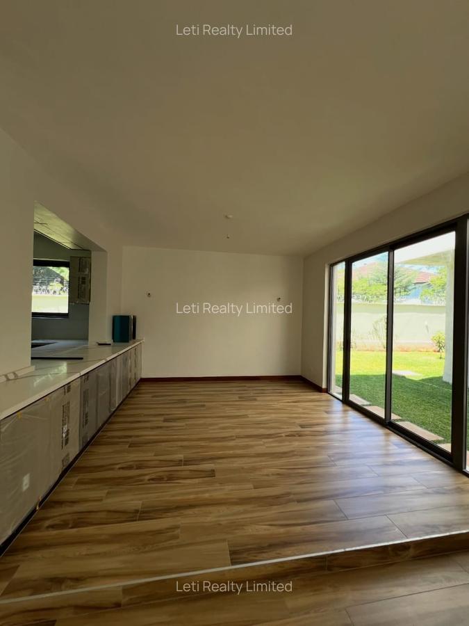 6 Bed Townhouse with En Suite in Lavington - 17