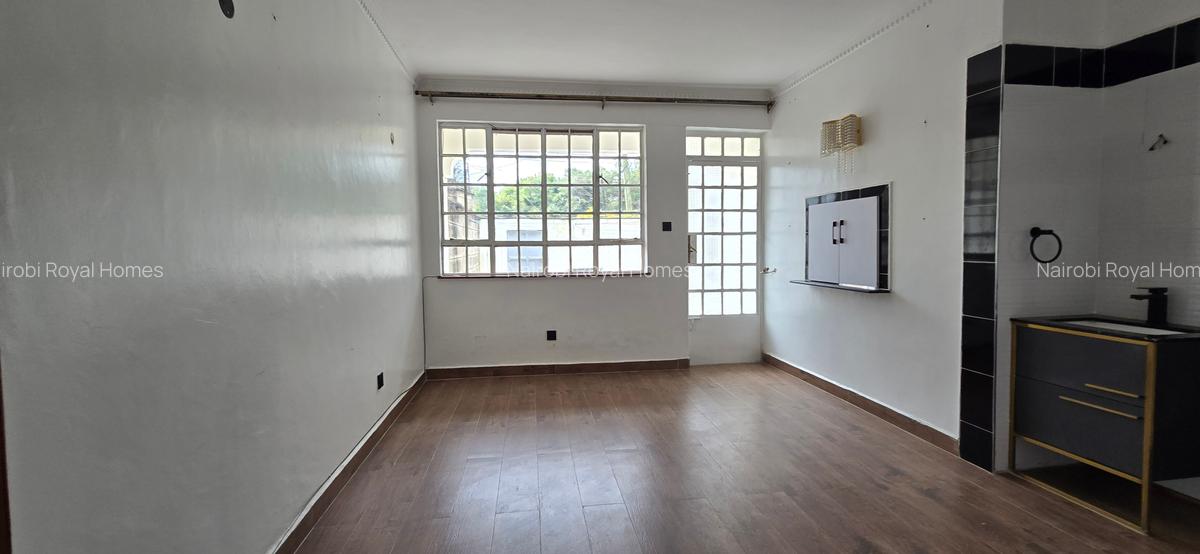 5 Bed Townhouse with En Suite at Lavington Green - 15