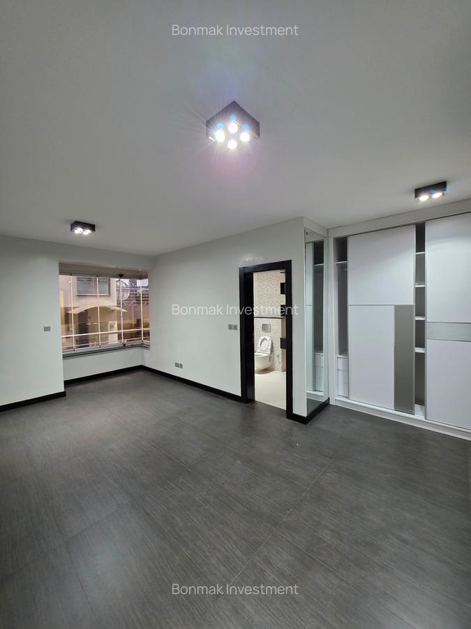 3 Bed Apartment with En Suite at Lavington-Riverside Drive - 4