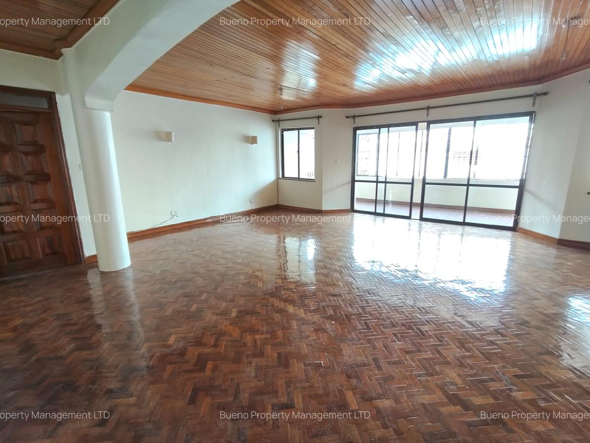 3 Bed Apartment with En Suite in Brookside - 3
