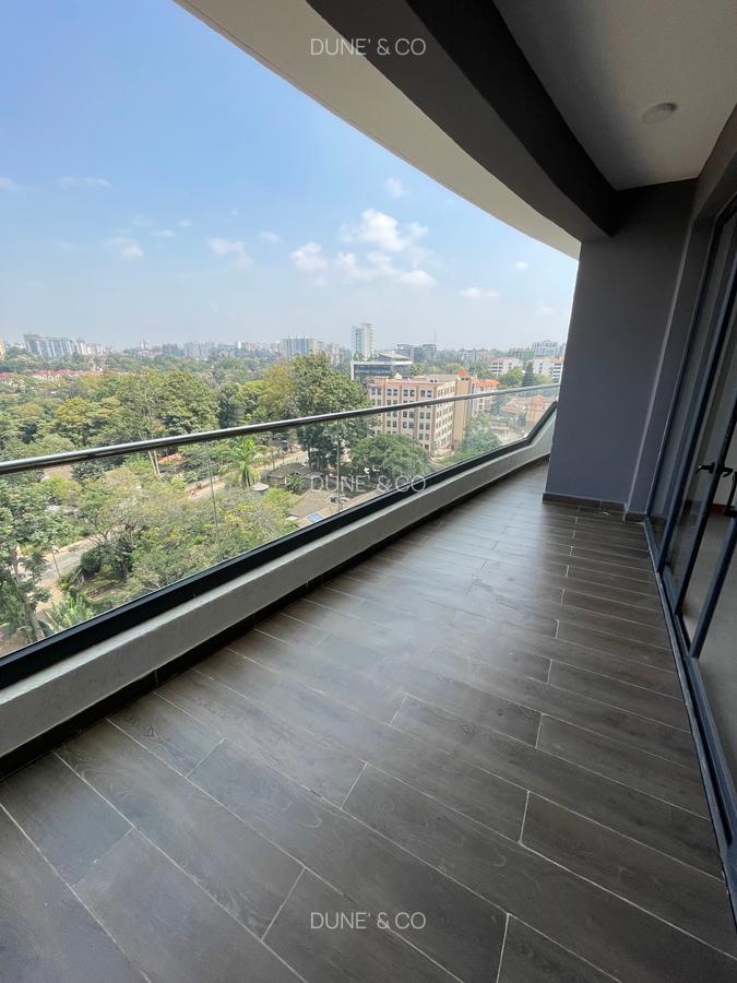 4 Bed Apartment with En Suite in Riverside - 6