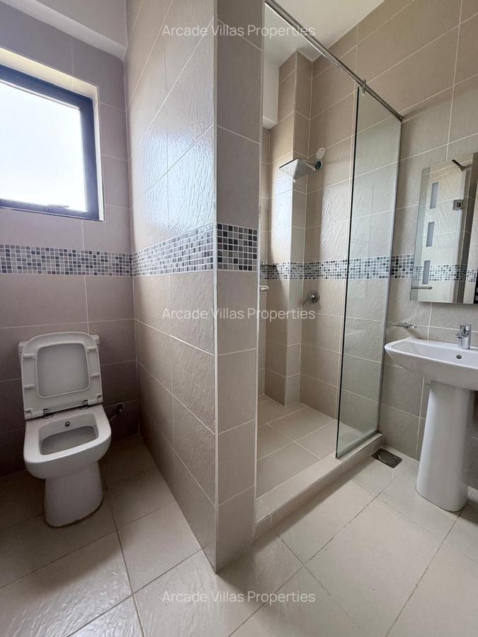 4 Bed Apartment with En Suite in Lavington - 18