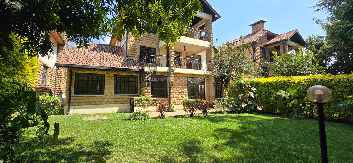 4 Bed Townhouse with En Suite at Off James Gichuru - 5