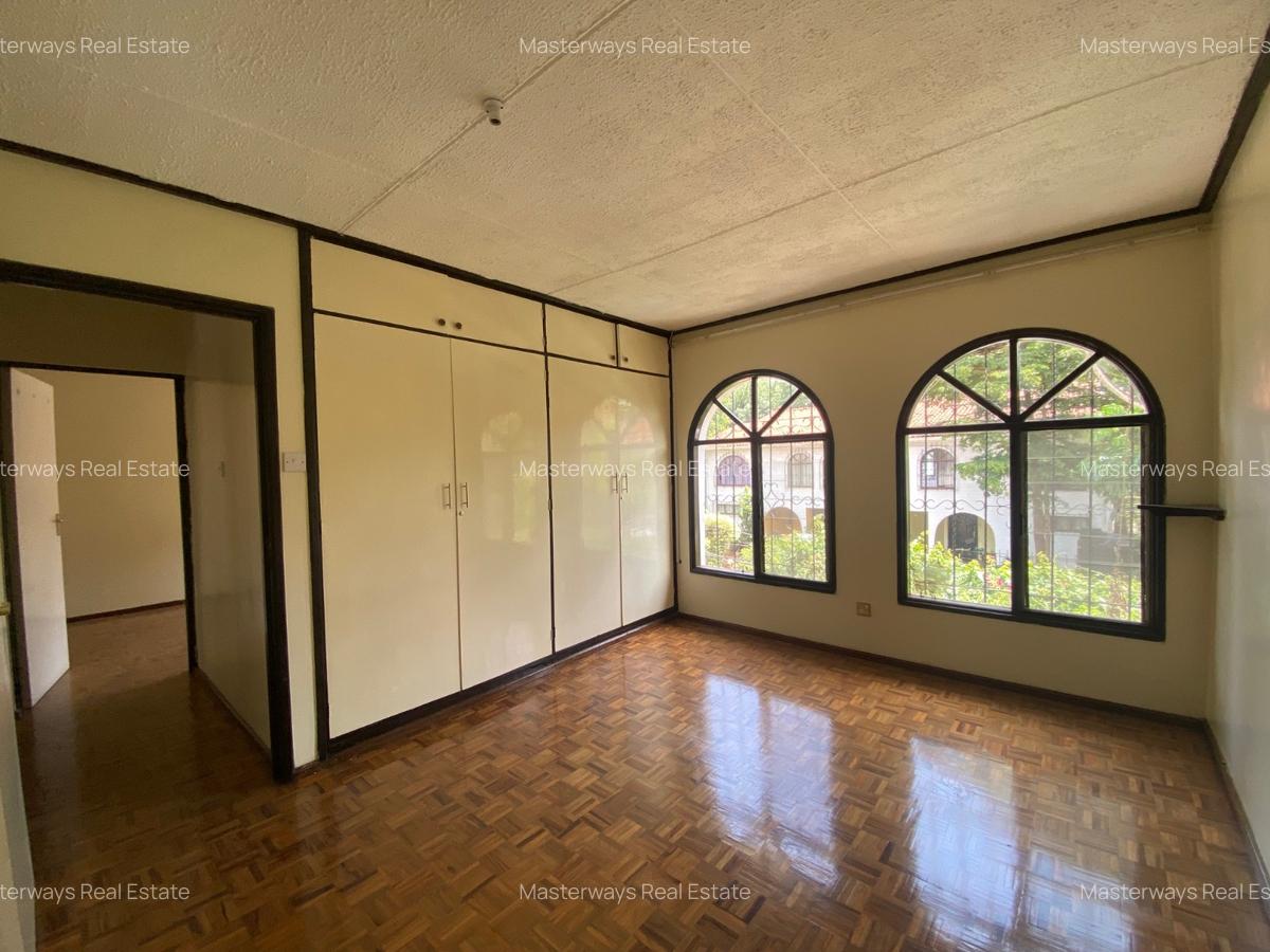 4 Bed Townhouse with En Suite in Kileleshwa - 8
