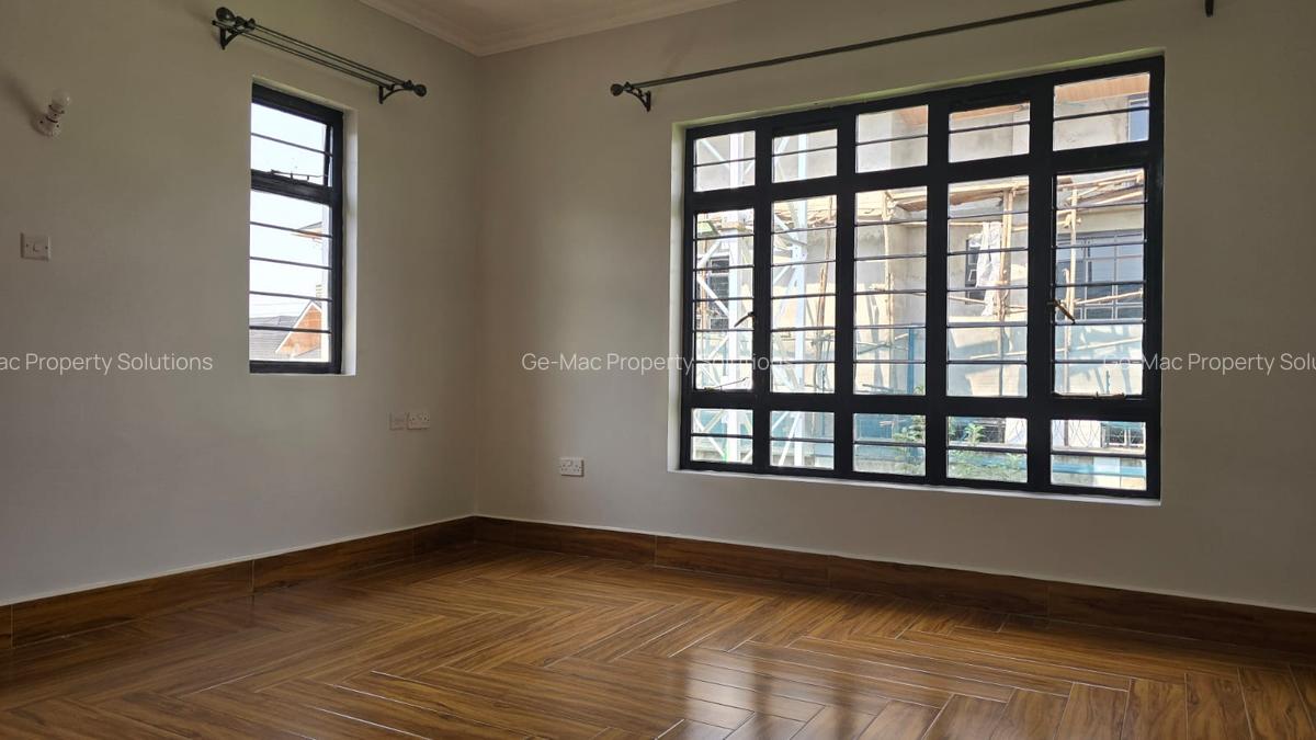 4 Bed House with En Suite at Paradise Lost Road - 10