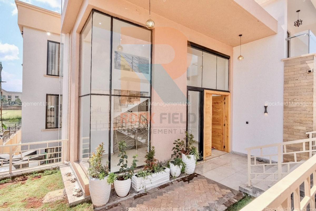 1 Bed Apartment with En Suite in Runda - 3