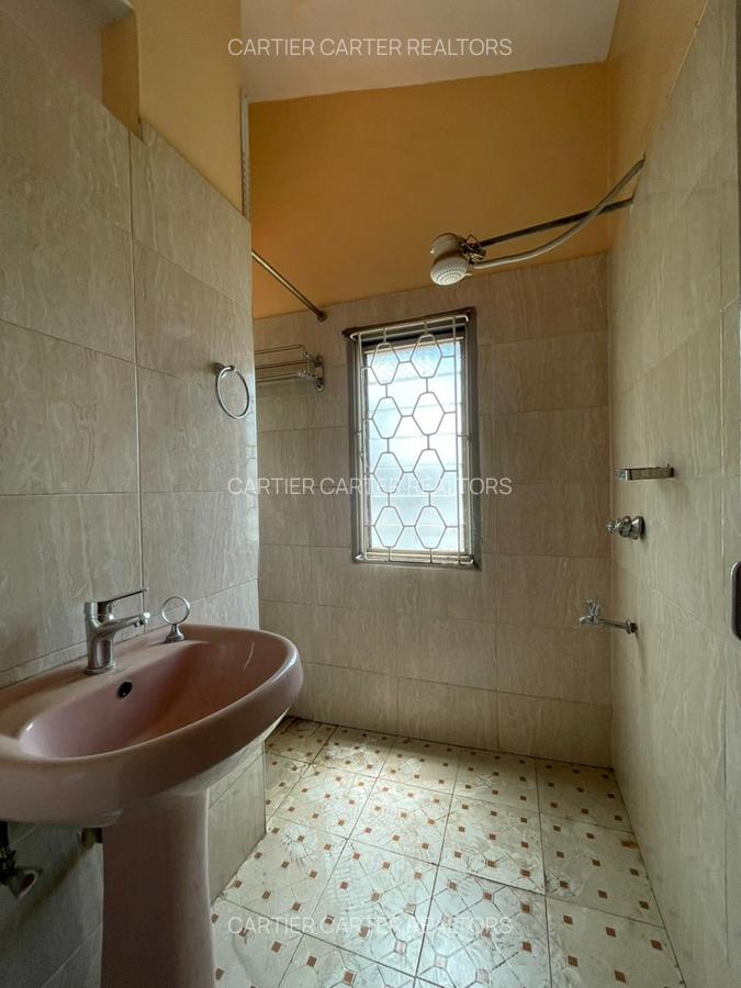 3 Bed House in Buruburu - 9