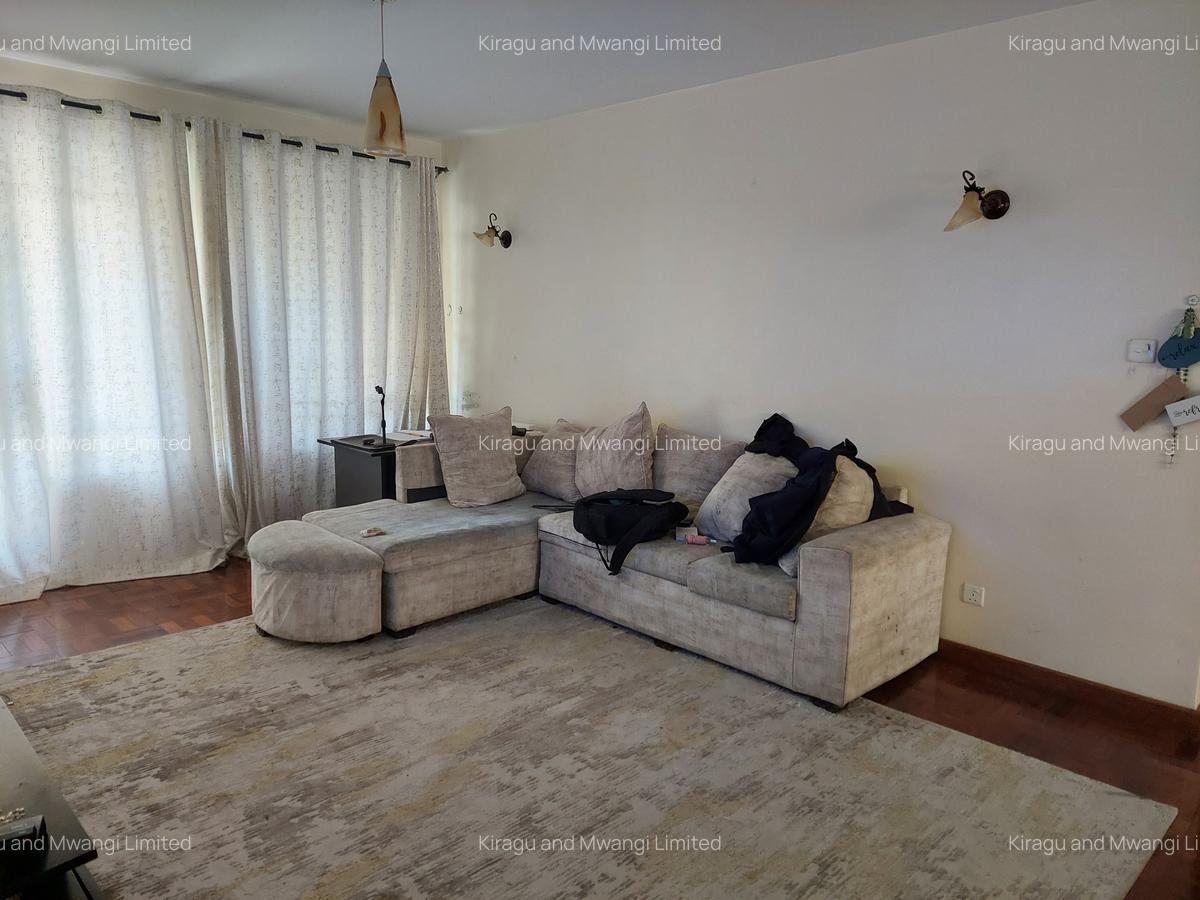 2 Bed Apartment with En Suite at Riverside Garden Cl - 2