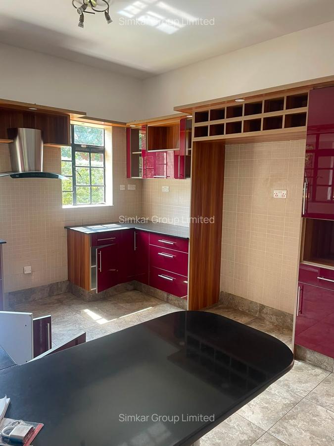 5 Bed Townhouse with En Suite at Kitisuru West - 6