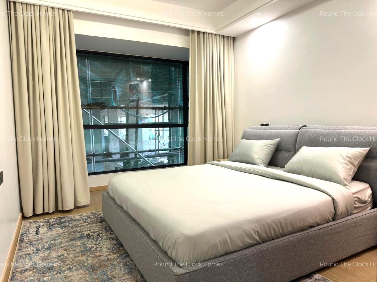 2 Bed Apartment at Riverside - 4