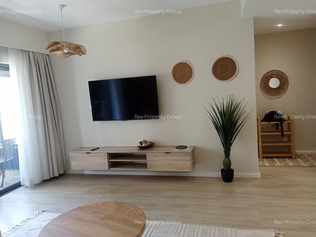 Furnished 1 Bed Apartment with Swimming Pool in Riverside - 2