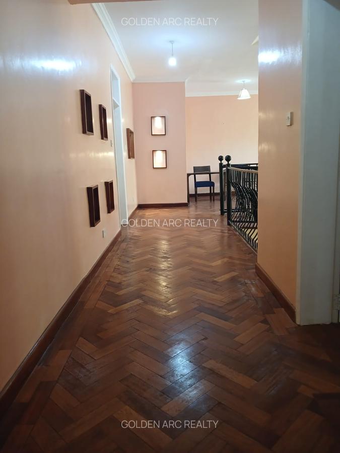 5 Bed Townhouse with En Suite in Karen - 8