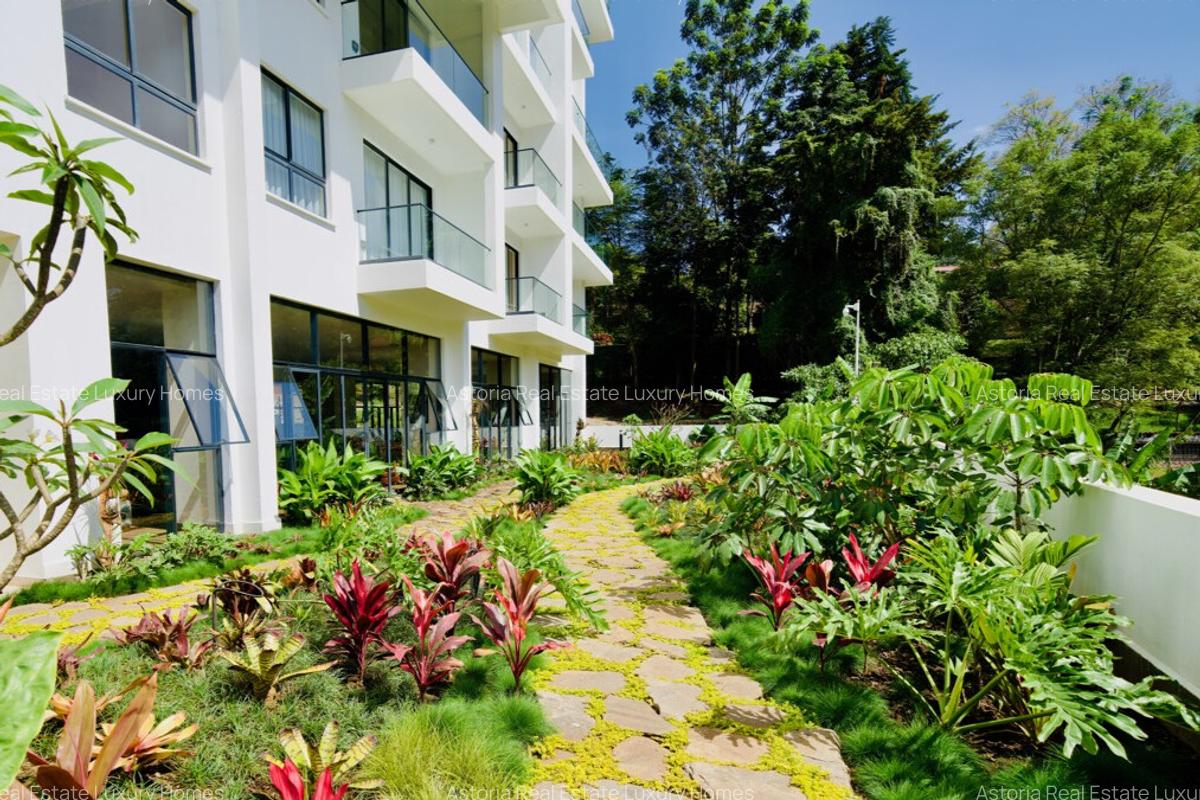 3 Bed Apartment with En Suite at 2026-385 - 6