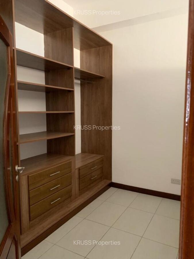 4 Bed Apartment with En Suite at As68-1933 - 2