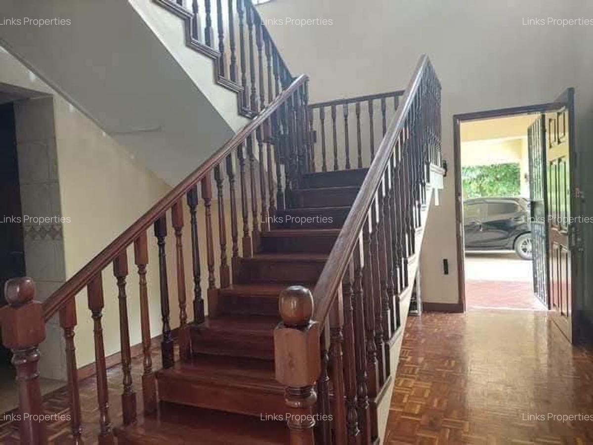 4 Bed Townhouse with En Suite at Karen - 6