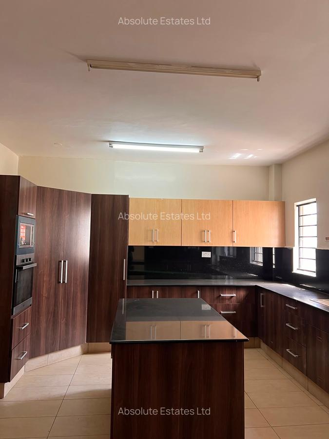 2 Bed Apartment with Swimming Pool in Kilimani - 3