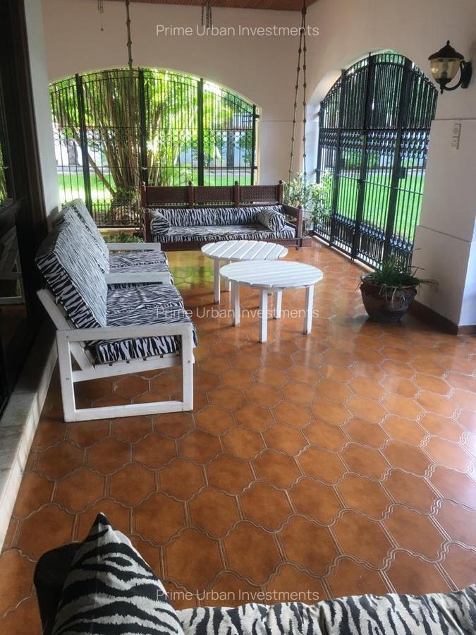6 Bed House with En Suite at Nyali Beach - 2