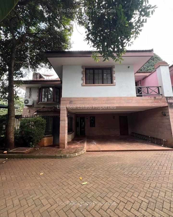4 Bed Townhouse with En Suite in General Mathenge - 1
