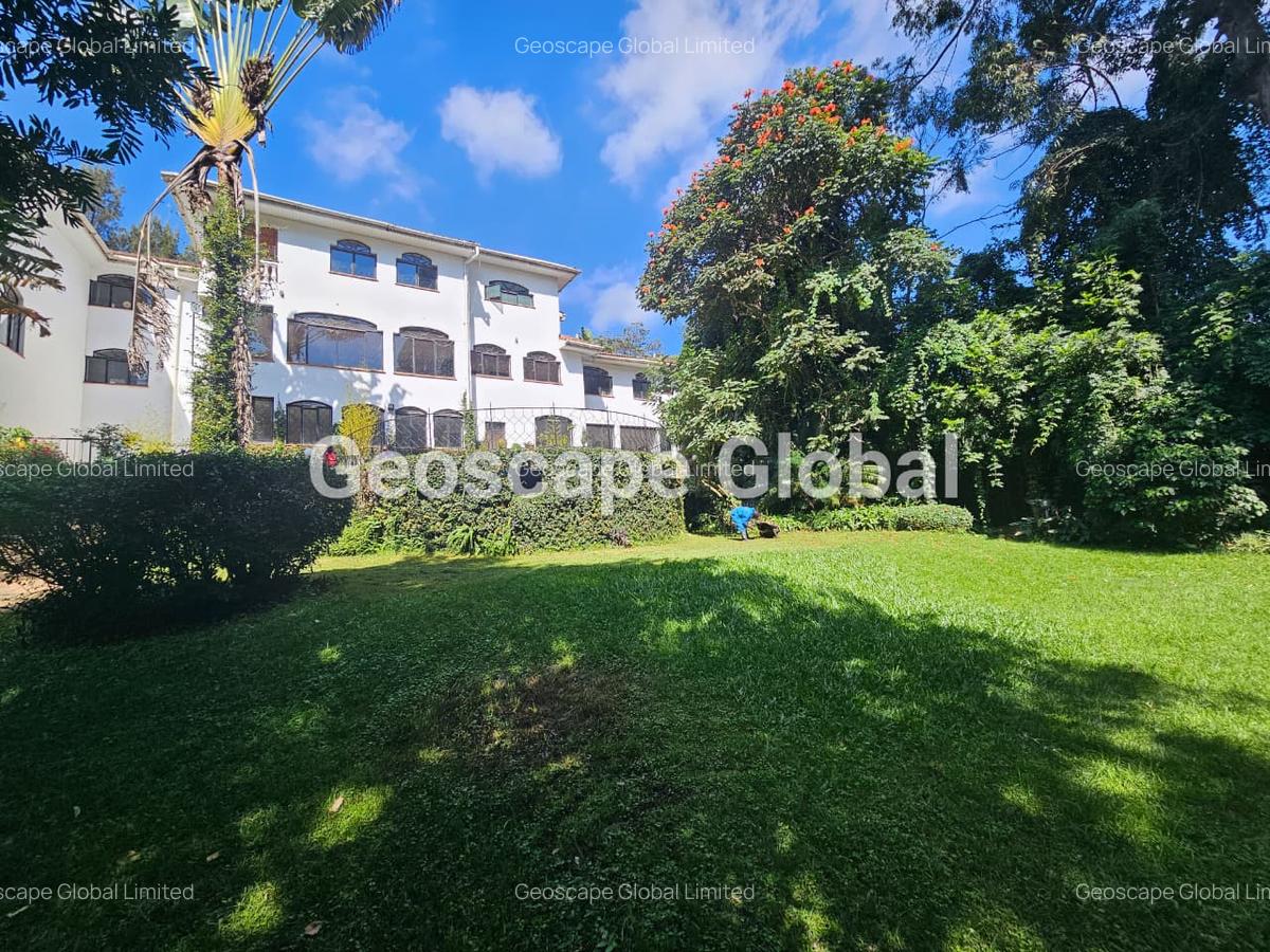 5 Bed House with En Suite in Nyari - 4