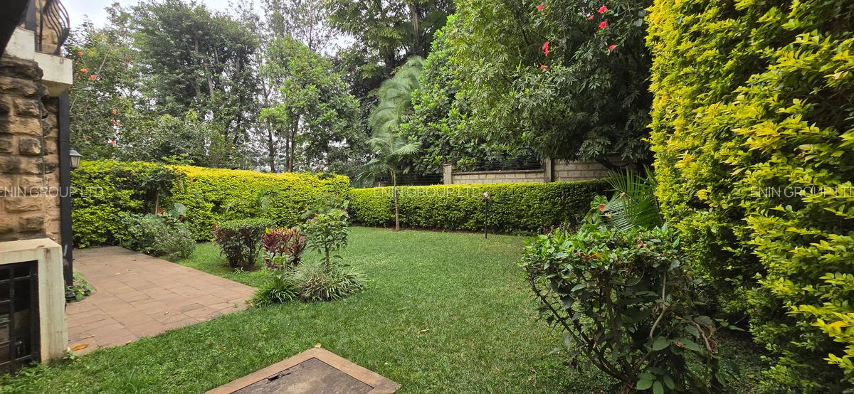 4 Bed Townhouse with En Suite at Off James Gichuru - 20