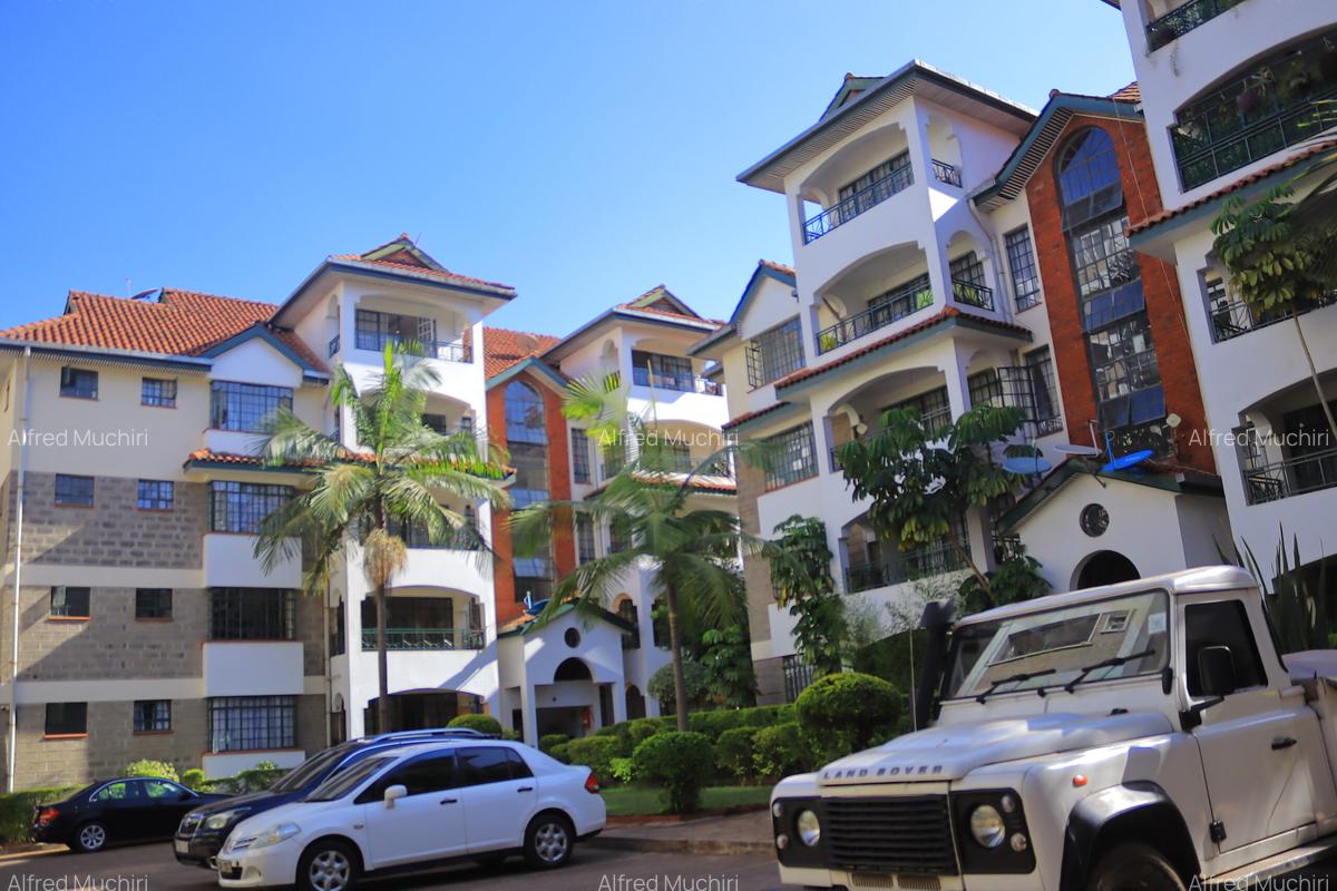 3 Bed Apartment with En Suite at Mbaazi Road - 4