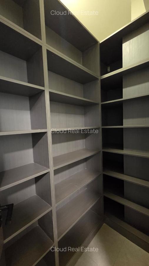 3 Bed Apartment with En Suite in Parklands - 10