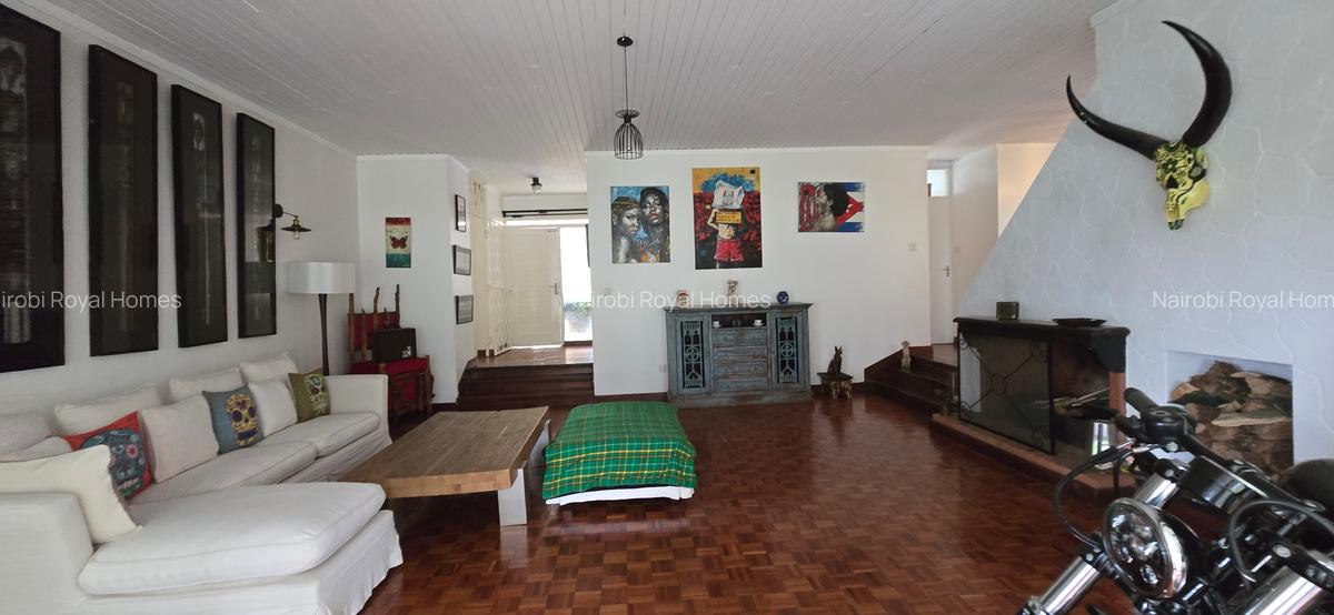 4 Bed House with En Suite at Loresho Road - 17