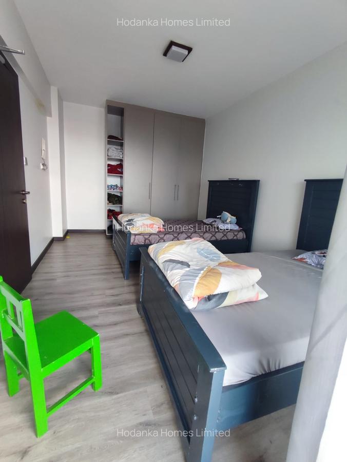 5 Bed Apartment with En Suite in Parklands - 12