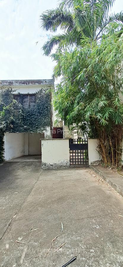3 Bed Townhouse with En Suite at Nyali - 3